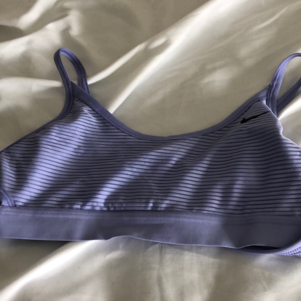 Sports bra